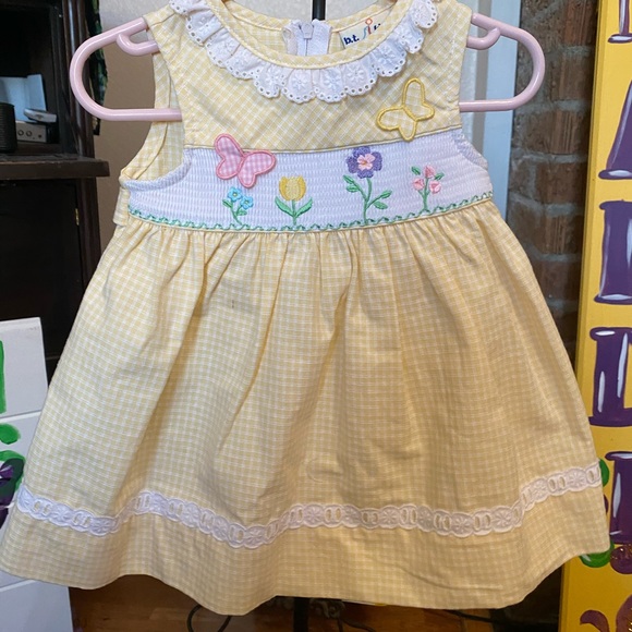 New with tags B T Kids 3 piece smocked Dress set size 6-9 months - Picture 10 of 13